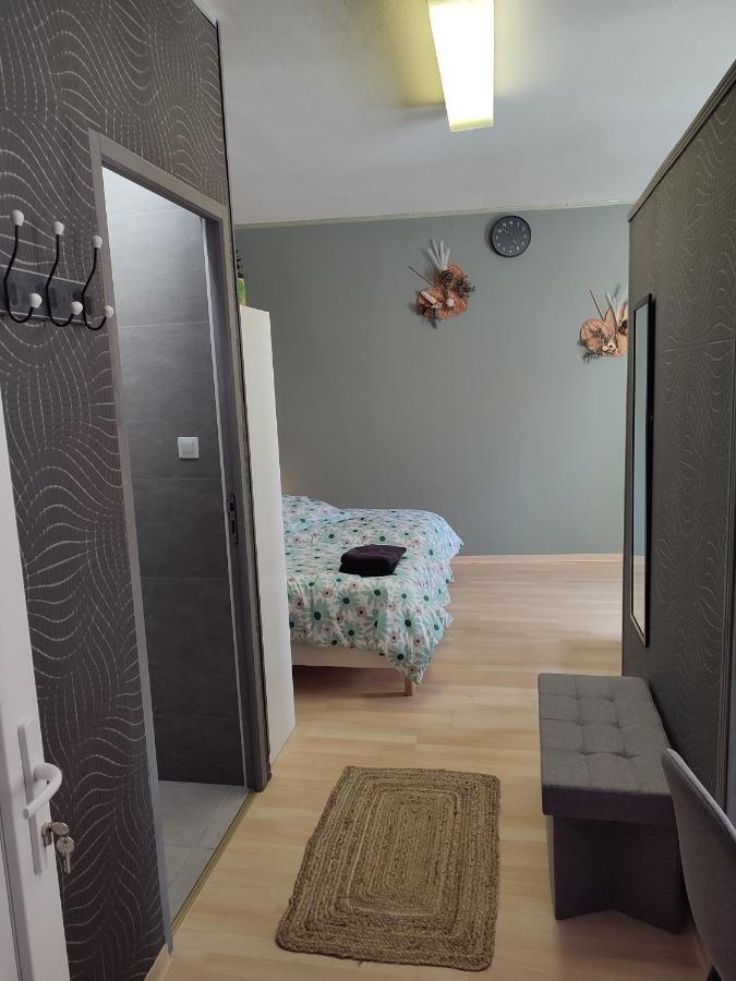 Studio Independant Acces Direct Autonome. Le Cateau-Cambresis Ngoại thất bức ảnh
