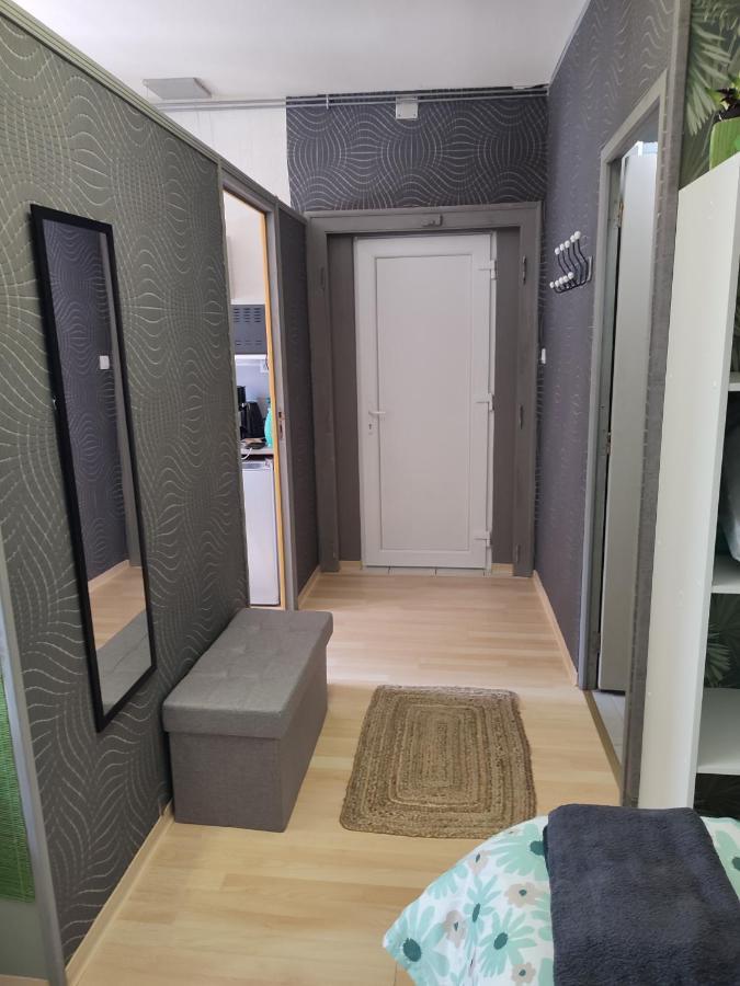 Studio Independant Acces Direct Autonome. Le Cateau-Cambresis Ngoại thất bức ảnh